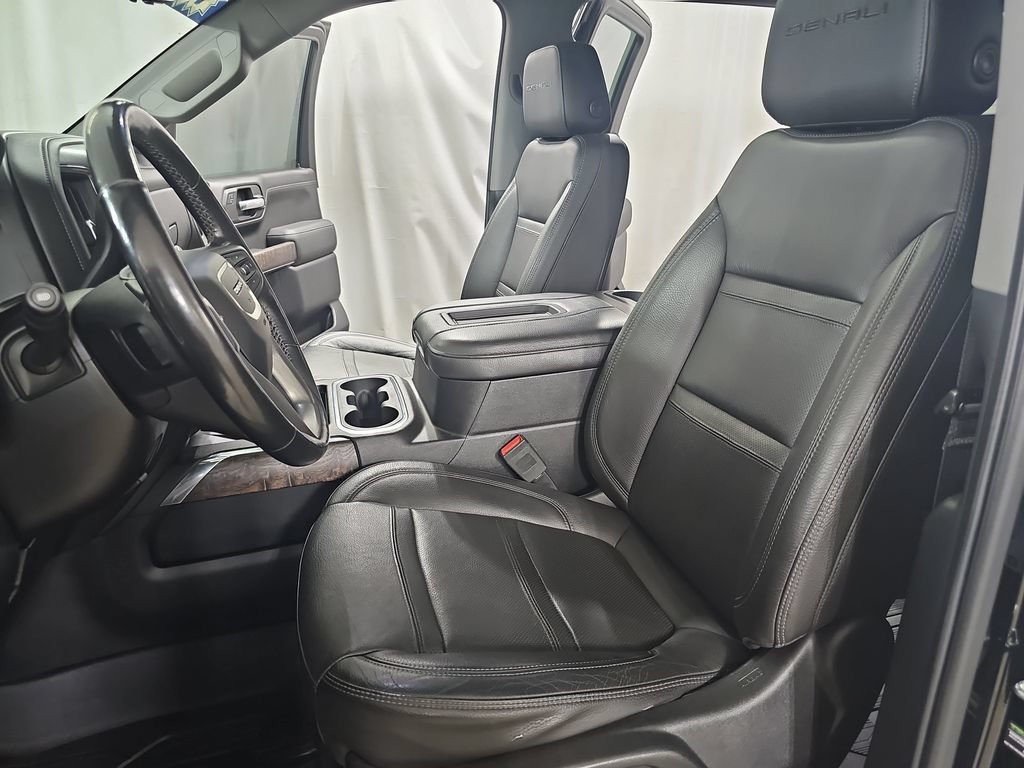 Used 2019 GMC Sierra 1500 Denali w/ Denali Ultimate Package AWD/4WD image 21