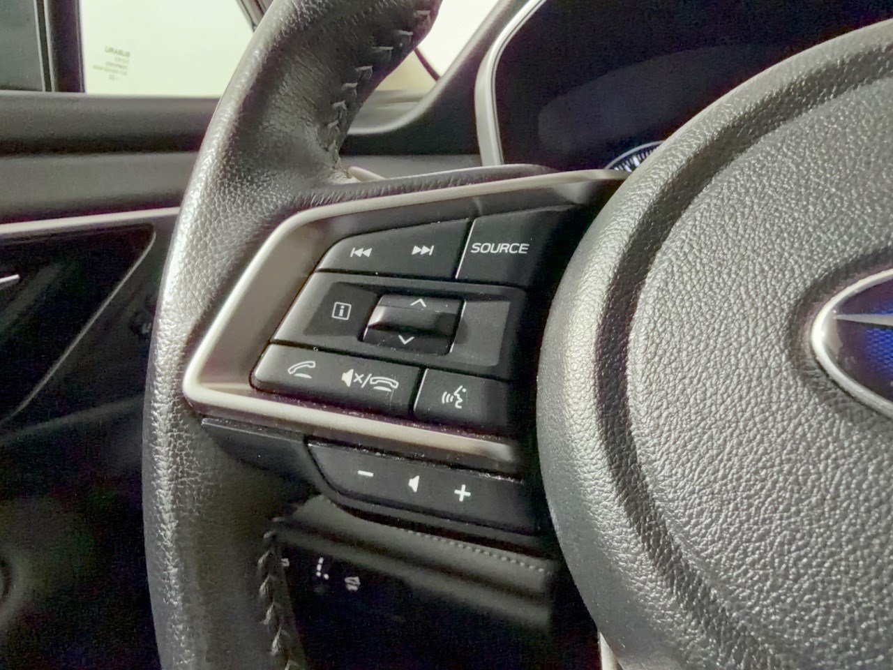 Used 2023 Subaru Outback Limited XT AWD/4WD image 18