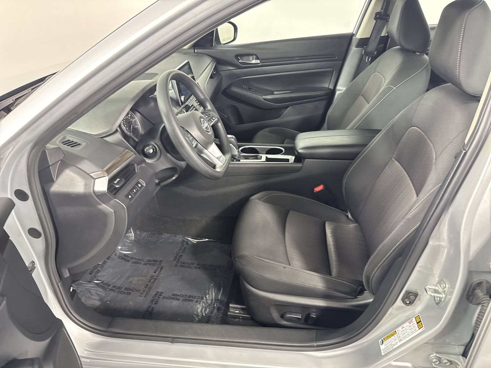 Certified 2024 Nissan Altima 2.5 SV FWD image 4