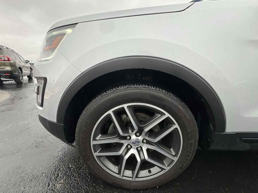 Used 2016 Ford Explorer Sport image 33