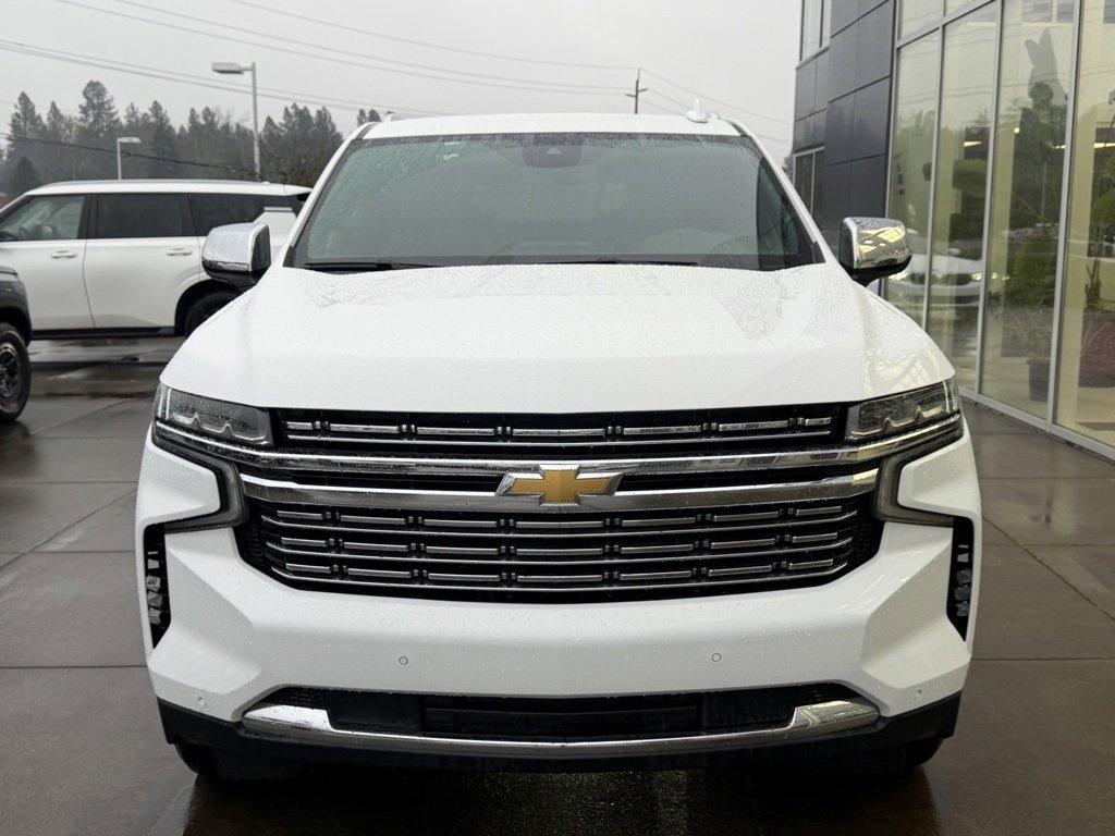 Used 2023 Chevrolet Suburban Premier image 3