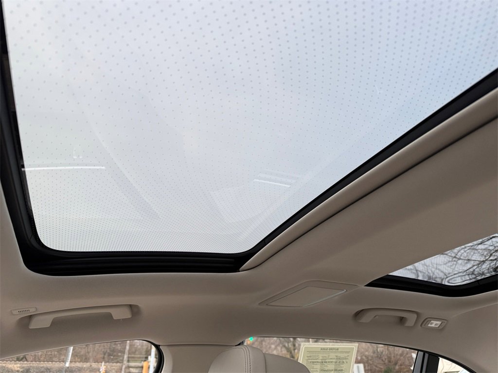 Used 2020 BMW 750i xDrive w/ Executive Package image 34