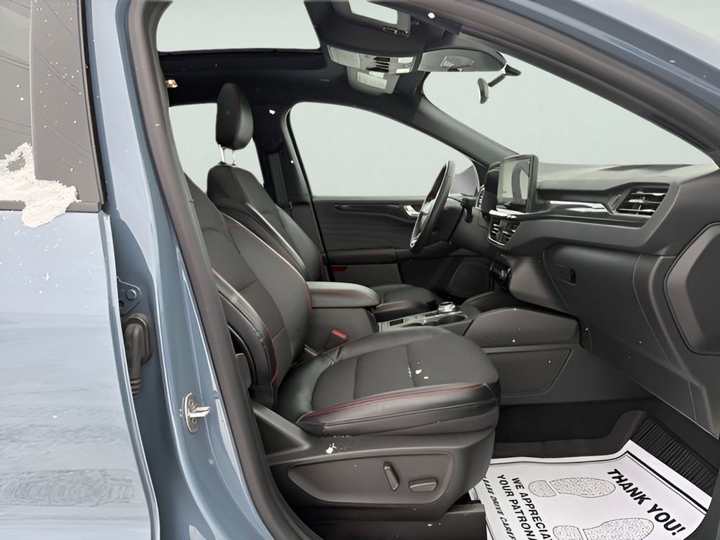 Used 2023 Ford Escape ST-Line Select w/ Tech Pack #2 image 12