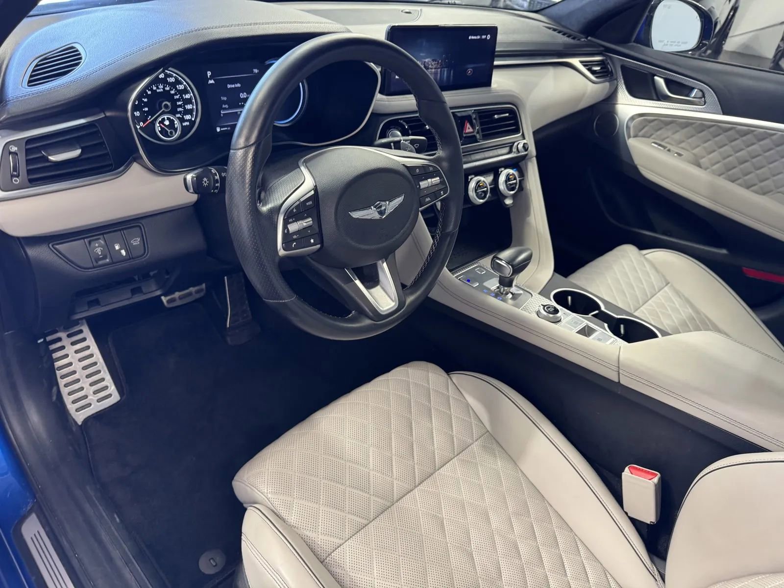 Used 2023 Genesis G70 3.3T w/ Sport Prestige Package RWD image 11