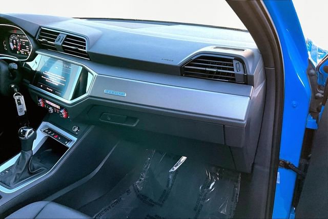 Used 2022 Audi Q3 2.0T Premium Plus image 18