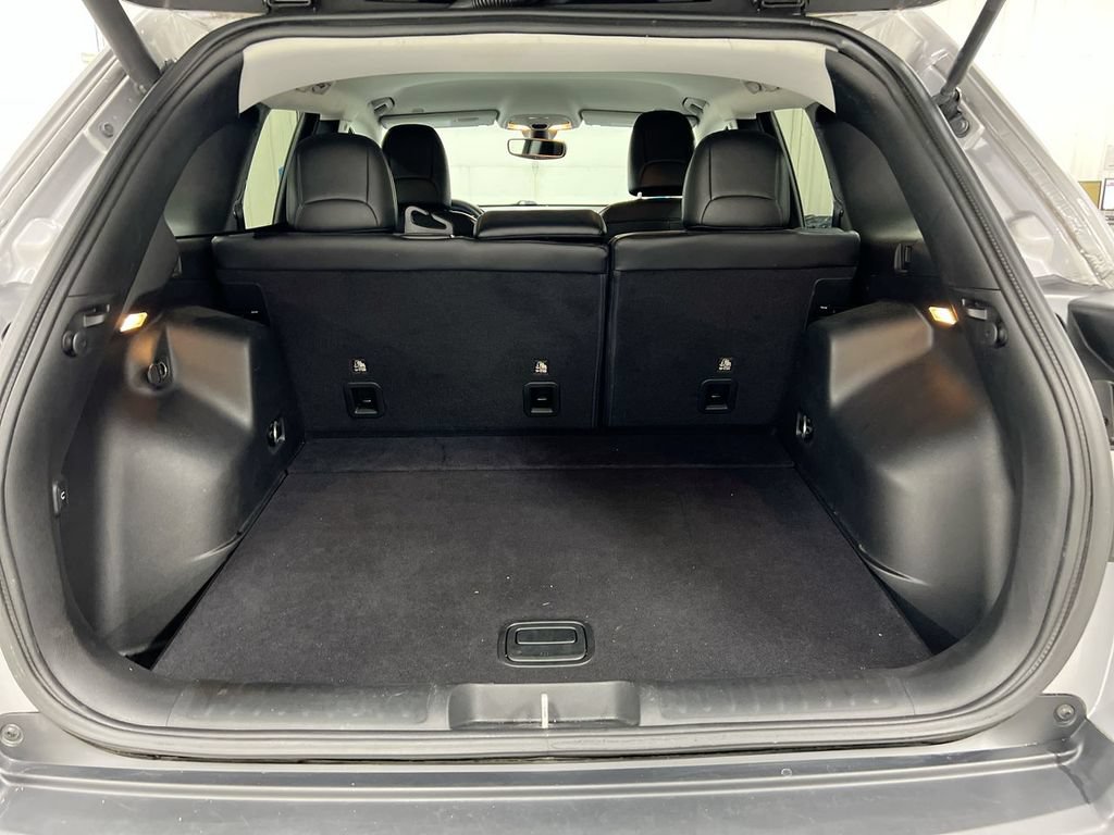 Used 2019 Jeep Cherokee Limited FWD image 23