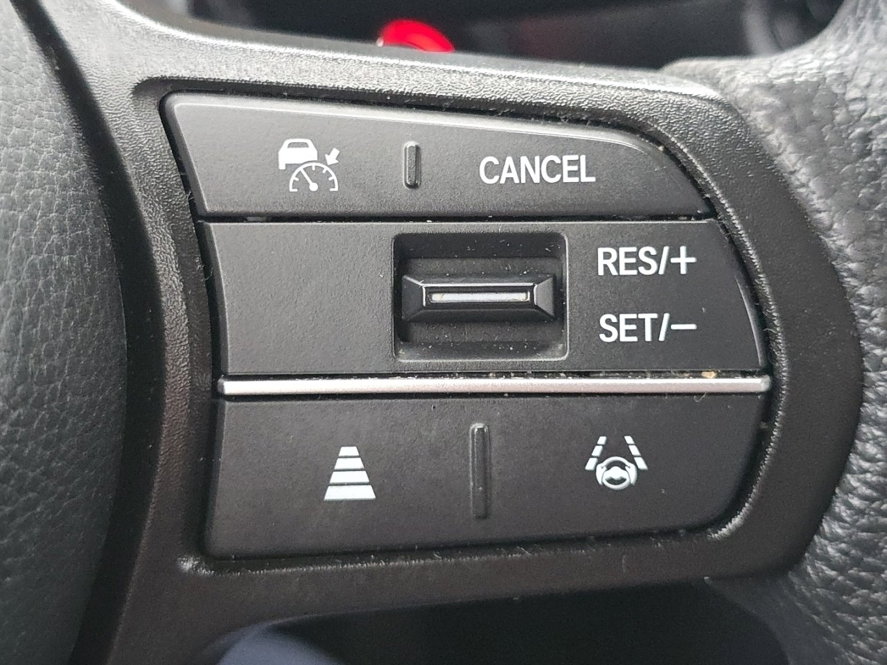 Certified 2024 Honda HR-V LX image 9