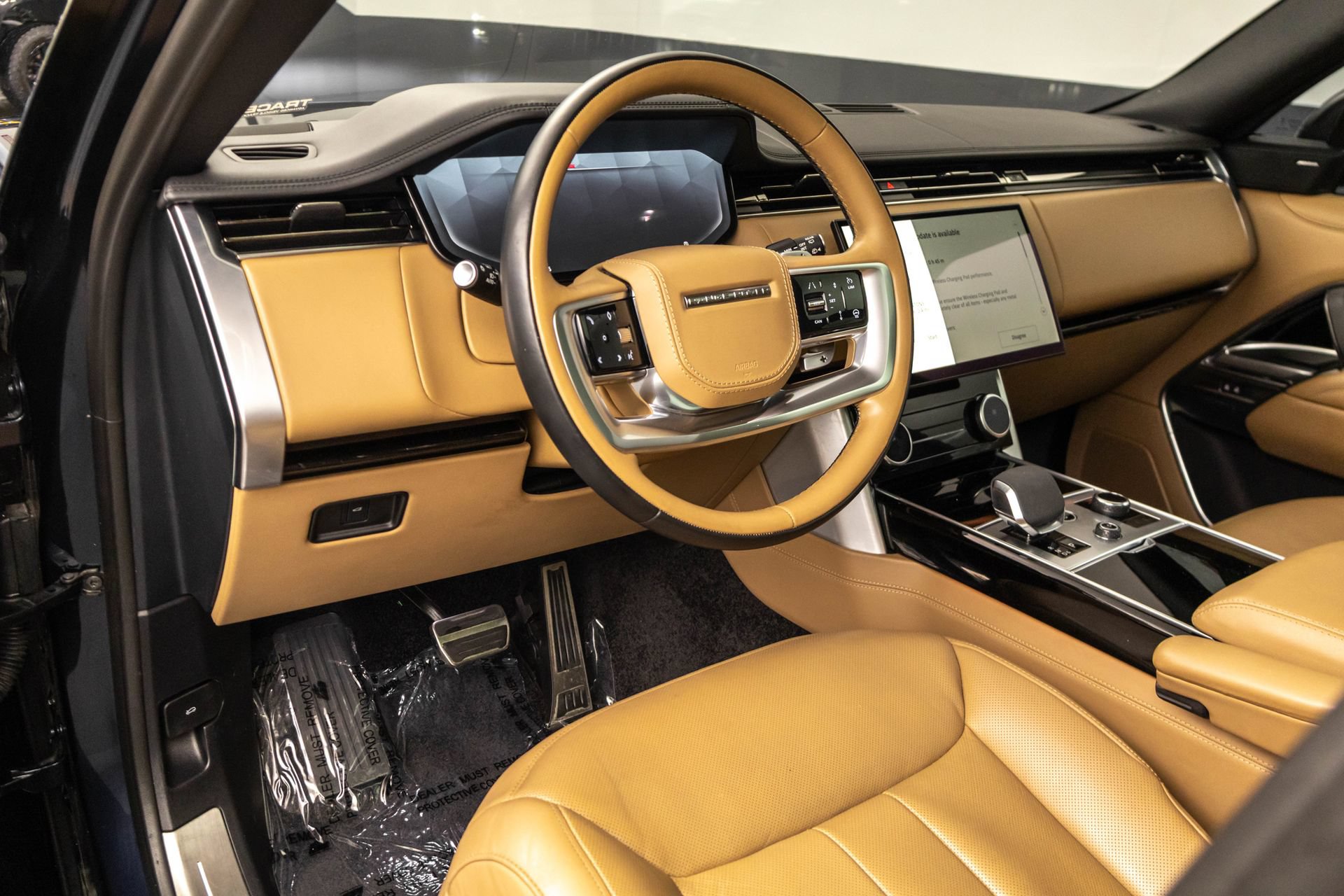 Used 2023 Land Rover Range Rover SE AWD/4WD image 4