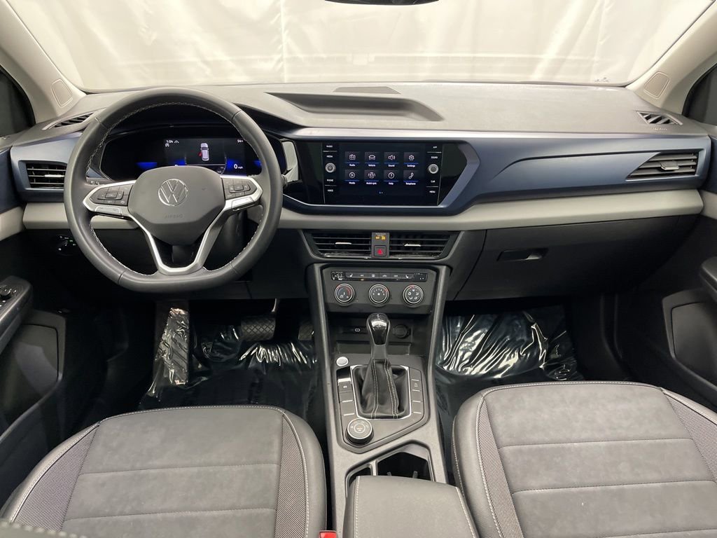Used 2022 Volkswagen Taos SE image 11