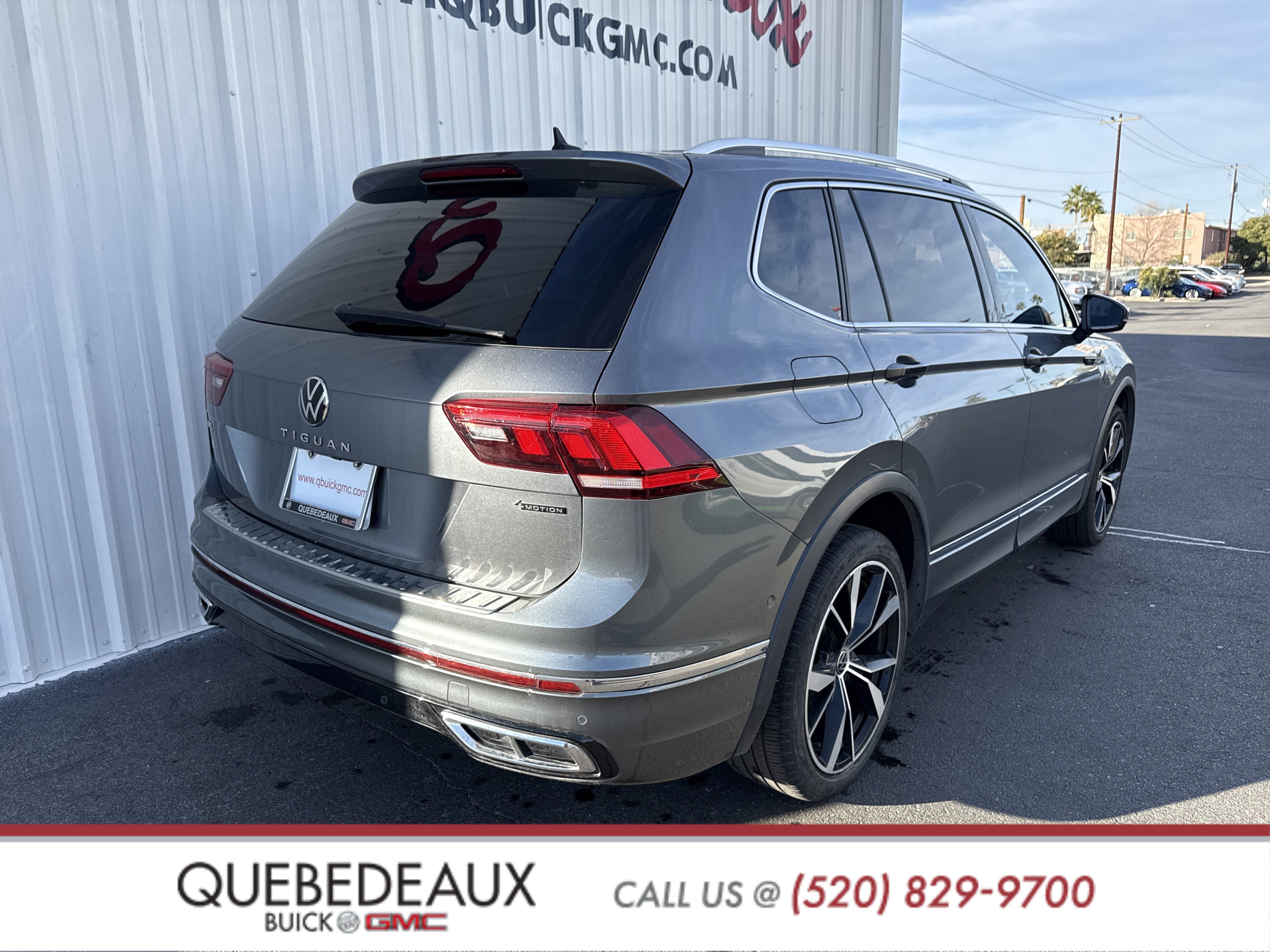 Used 2022 Volkswagen Tiguan SEL R-Line image 29