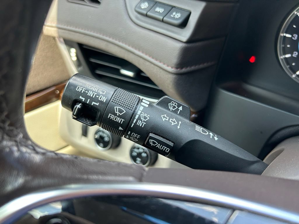 Used 2016 Cadillac Escalade ESV Premium AWD/4WD image 57