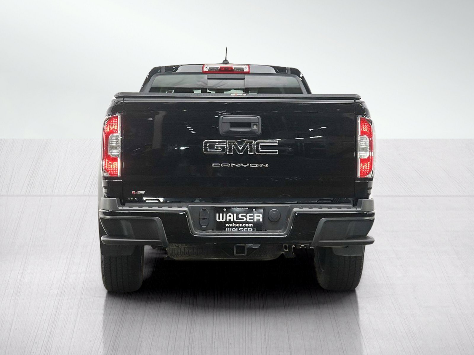 Used 2022 GMC Canyon Elevation w/ Elevation Premium Package AWD/4WD image 4