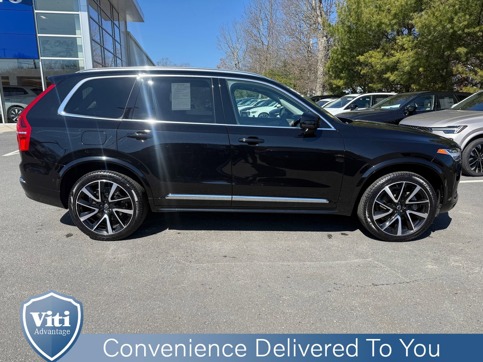 Certified 2025 Volvo XC90 B6 Plus w/ Protection Package Premier image 9