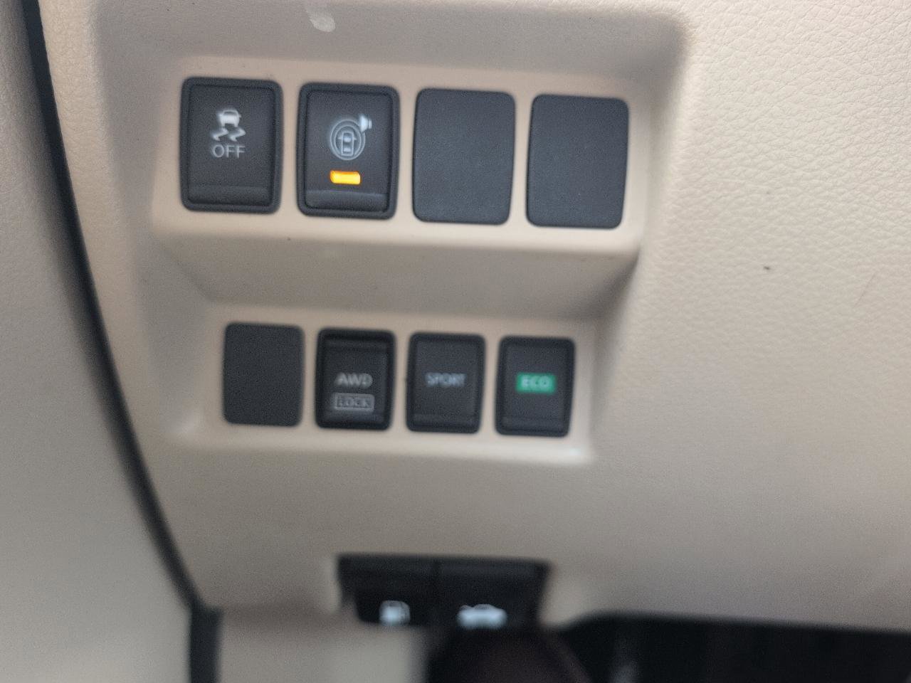 Used 2017 Nissan Rogue SV image 19