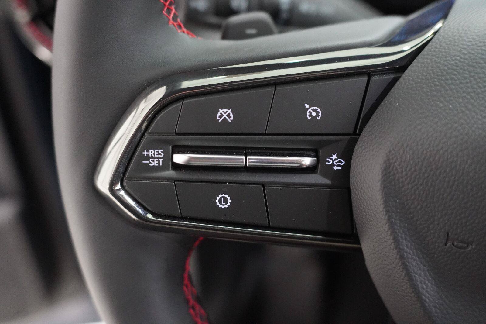 New 2027 Chevrolet Equinox RS w/ LPO, Floor Liner Package FWD image 8