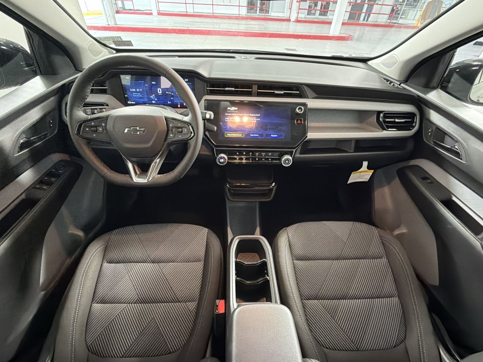New 2027 Chevrolet Bolt LT w/ Comfort Package FWD image 23