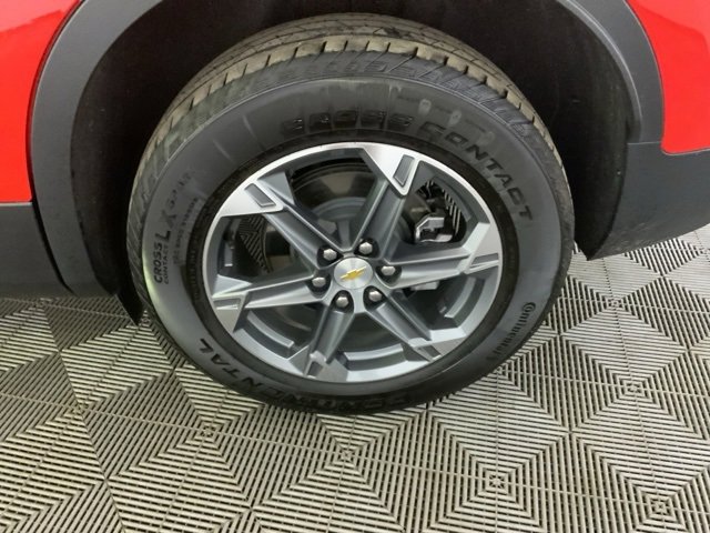 Used 2025 Chevrolet Blazer LT image 13