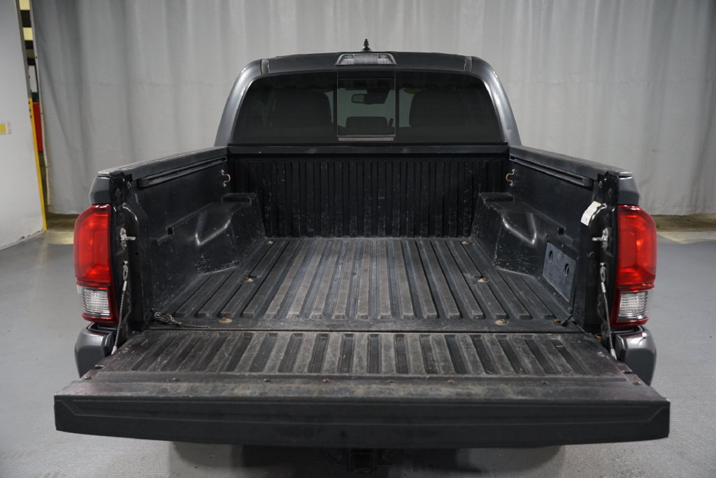 Certified 2022 Toyota Tacoma SR5 w/ Technology Package RWD image 32