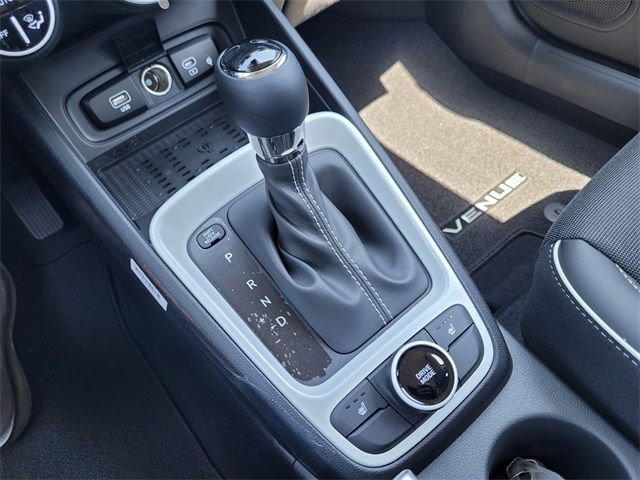 New 2025 Hyundai Venue Limited image 22