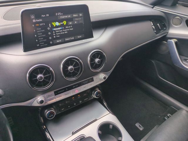 Used 2020 Kia Stinger GT2 AWD/4WD image 11
