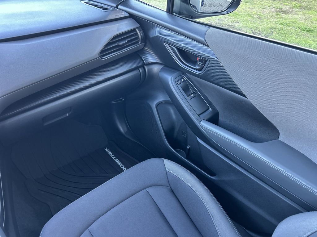 Certified 2025 Subaru Crosstrek 2.0i Premium w/ Popular Package #4 image 17