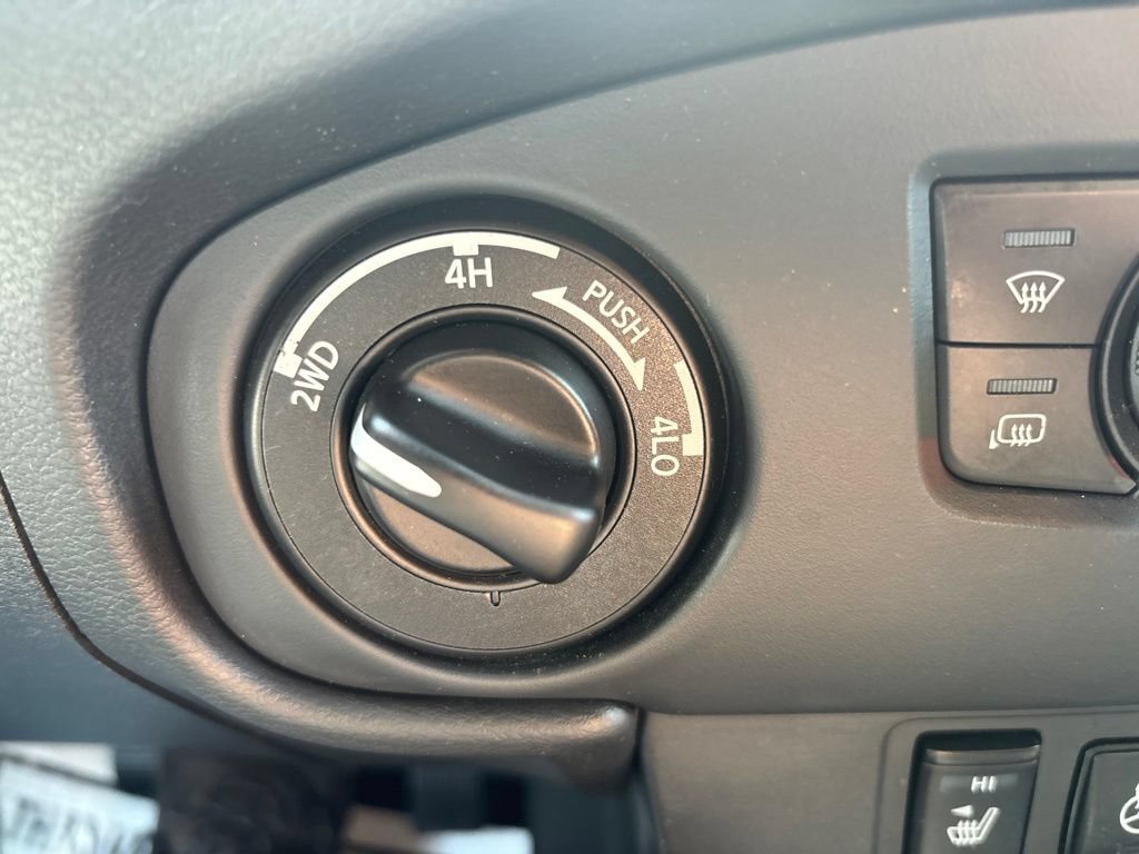 Used 2023 Nissan Frontier PRO-4X w/ Pro Convenience Package AWD/4WD image 26