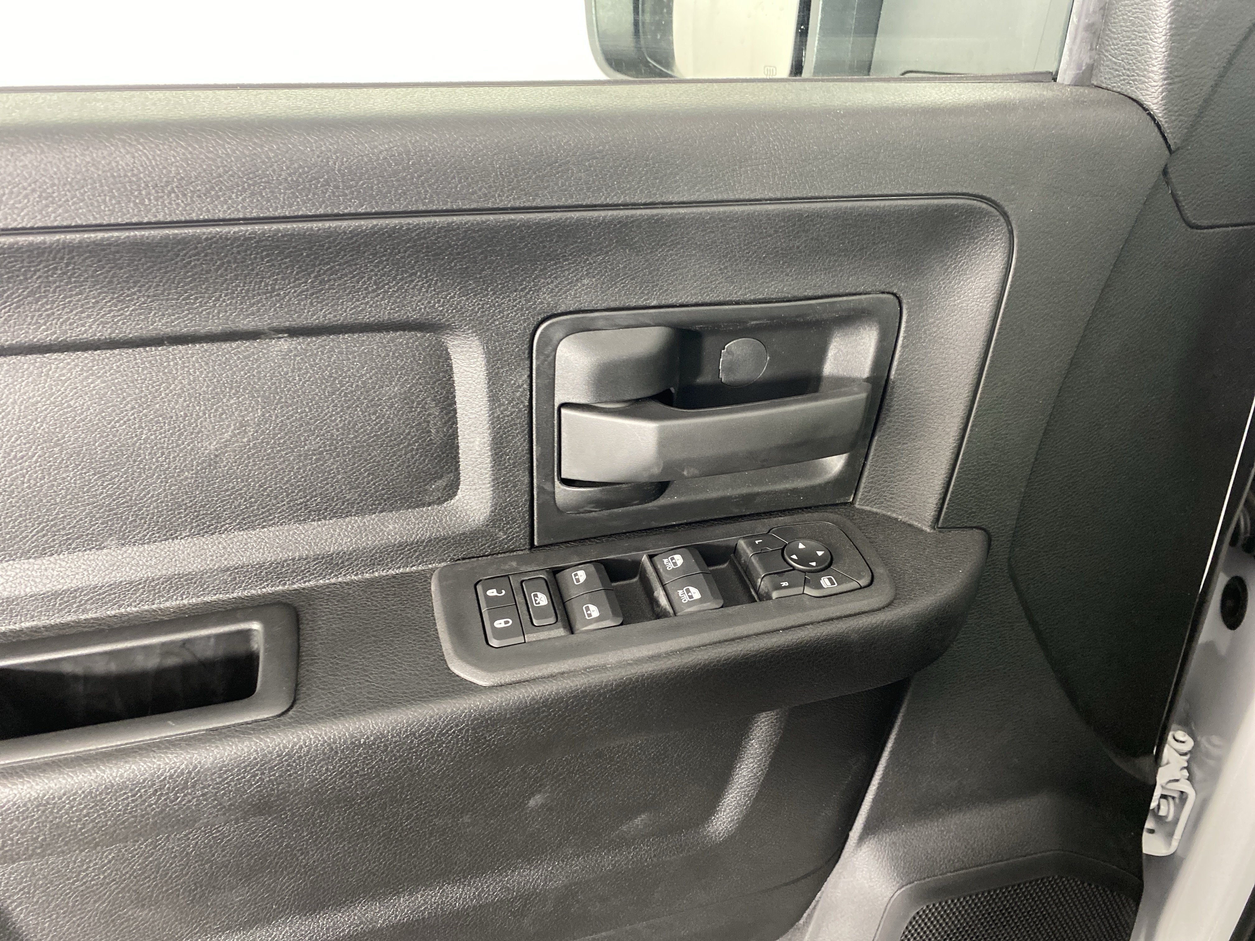 New 2026 RAM 3500 Tradesman AWD/4WD image 13