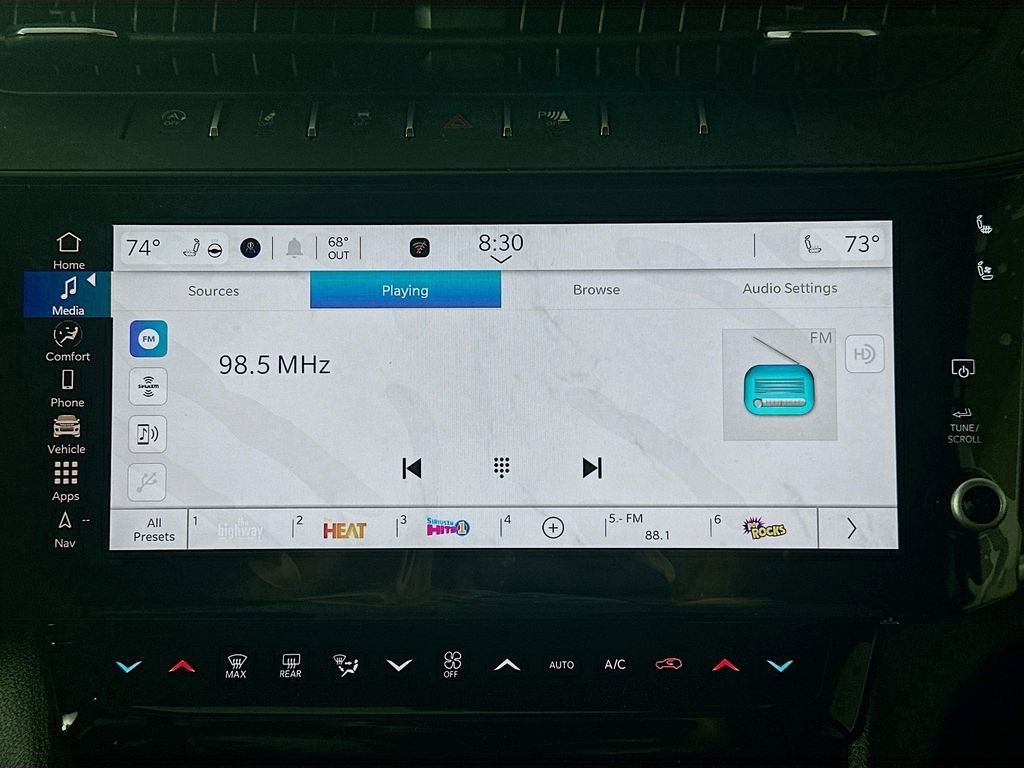 New 2026 Jeep Grand Cherokee Limited Reserve image 13