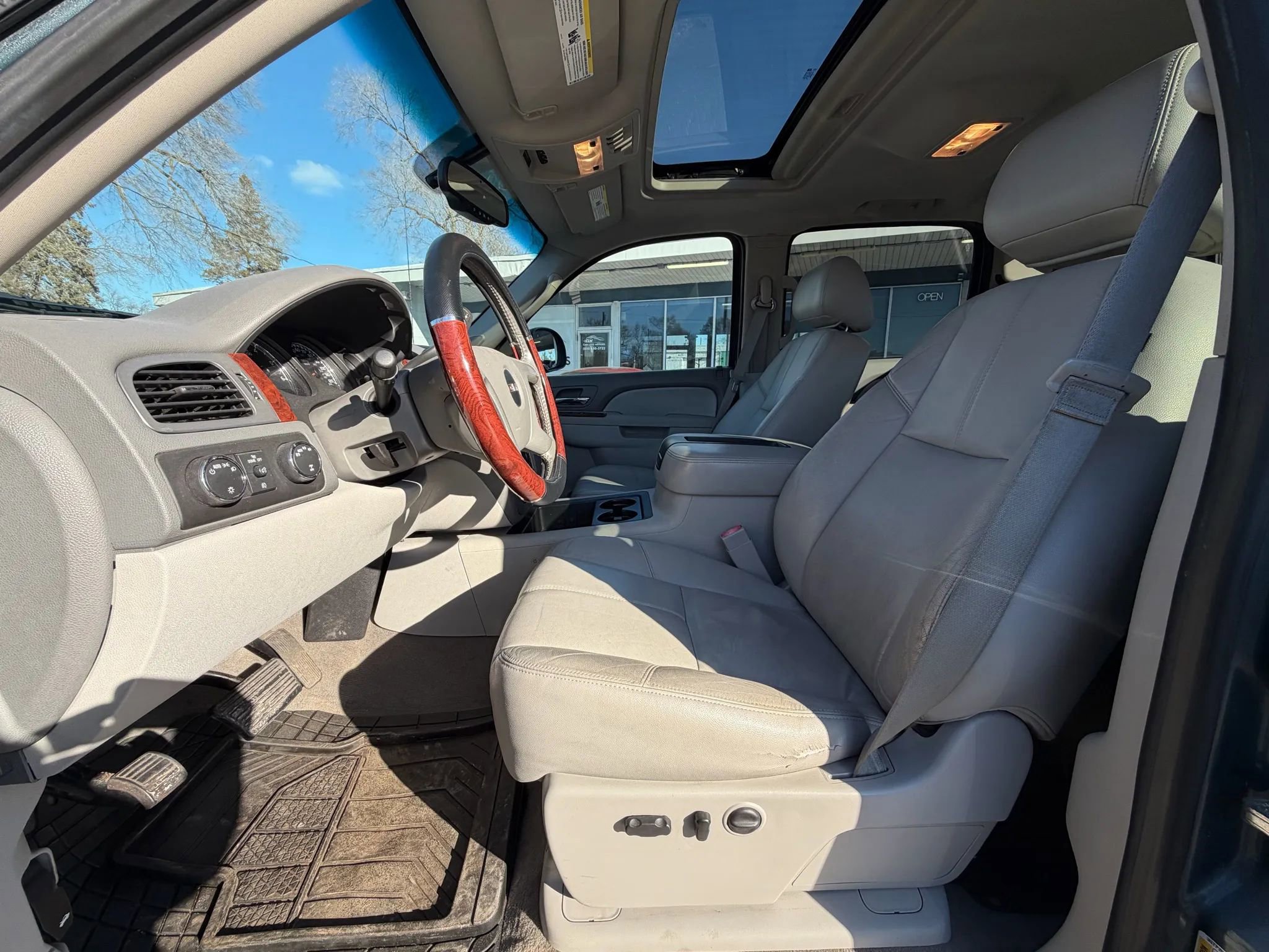 Used 2013 GMC Sierra 1500 SLT w/ SLT Convenience Package image 8