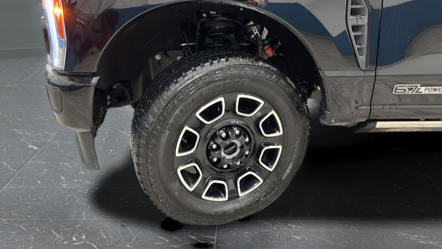 Used 2026 Ford F250 Platinum AWD/4WD image 39