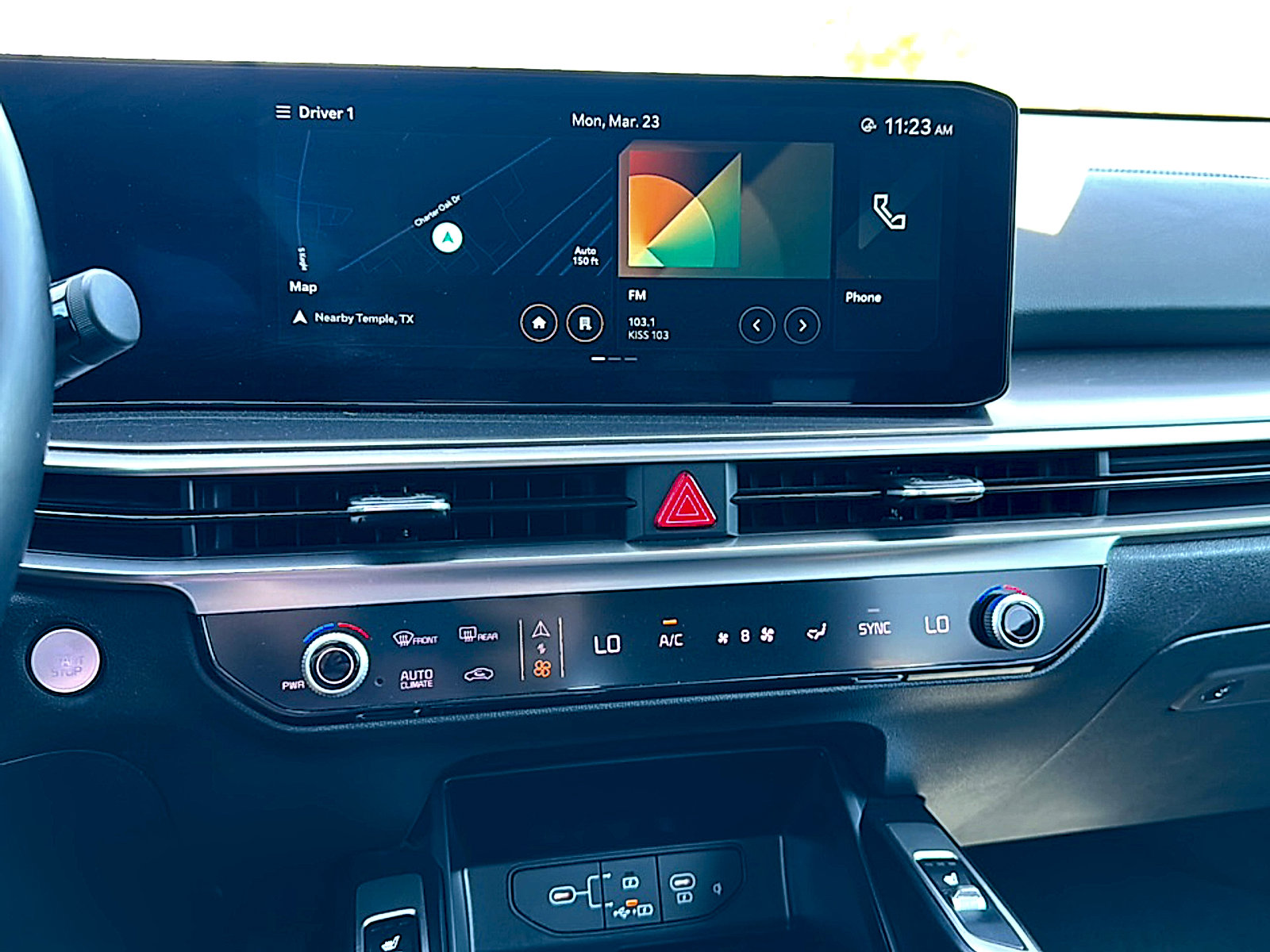 Used 2024 Kia Sorento S image 32