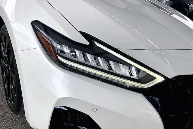 Certified 2023 Nissan Maxima SR w/ Sport Mat Group FWD image 28