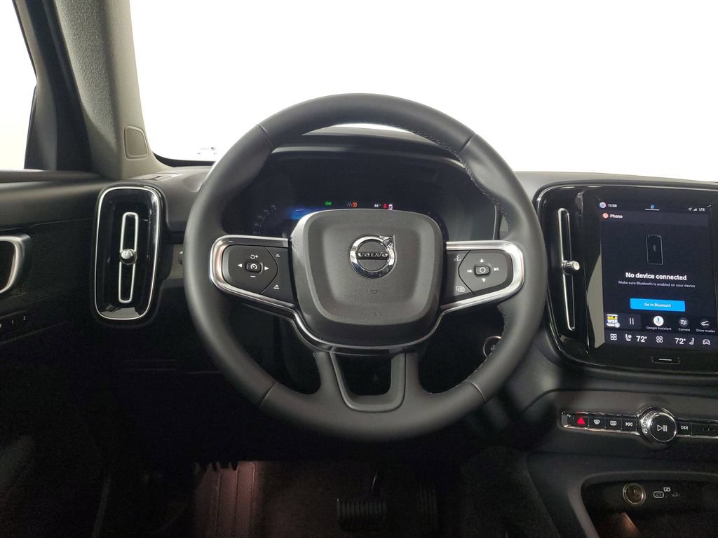 Certified 2026 Volvo XC40 B5 Core w/ Climate Package AWD/4WD image 18
