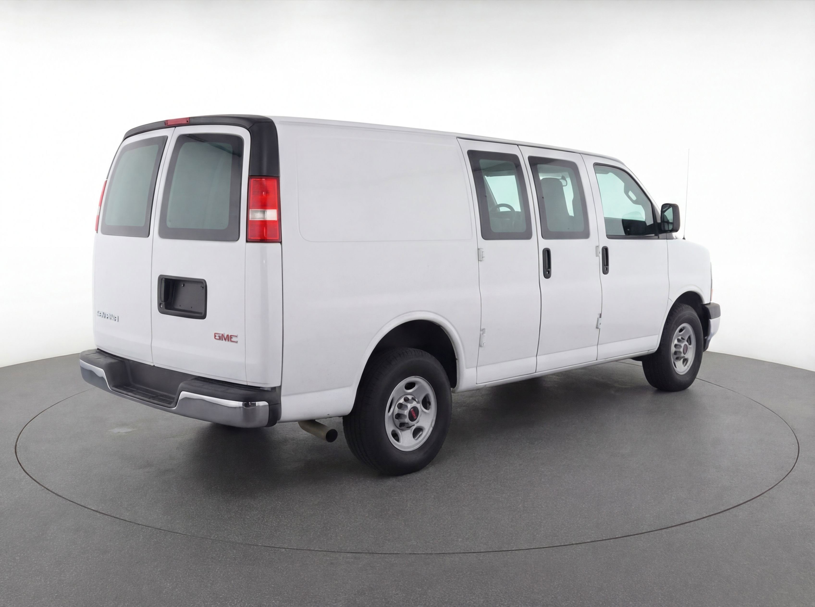 Used 2025 GMC Savana 3500 LT w/ LT Preferred Equipment Group image 9