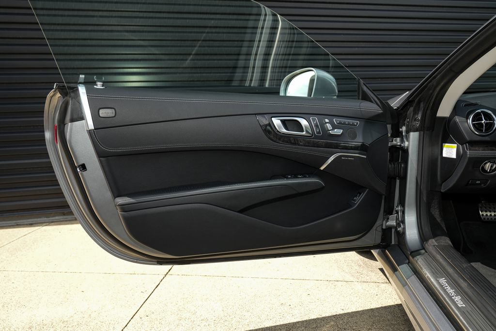 Used 2013 Mercedes-Benz SL 550 image 20