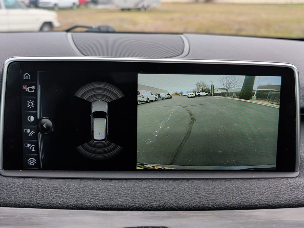 Used 2017 BMW X5 xDrive40e image 19