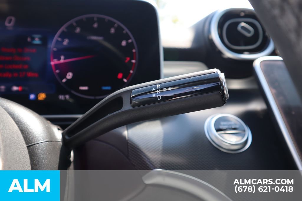 Used 2025 Mercedes-Benz C 300 Sedan image 31