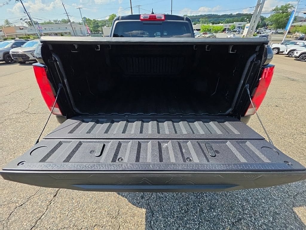 Used 2023 Chevrolet Colorado Trail Boss AWD/4WD image 41