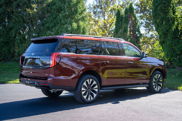New 2027 Ford Expedition Max Platinum AWD/4WD image 5
