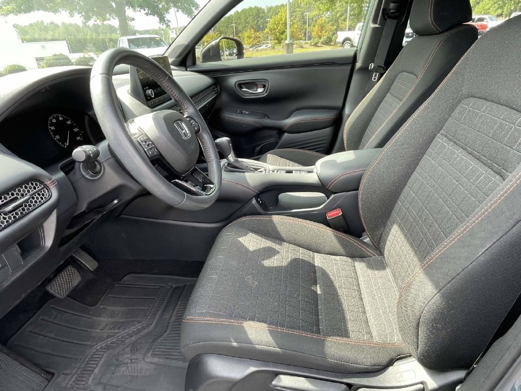 Used 2024 Honda HR-V Sport image 16