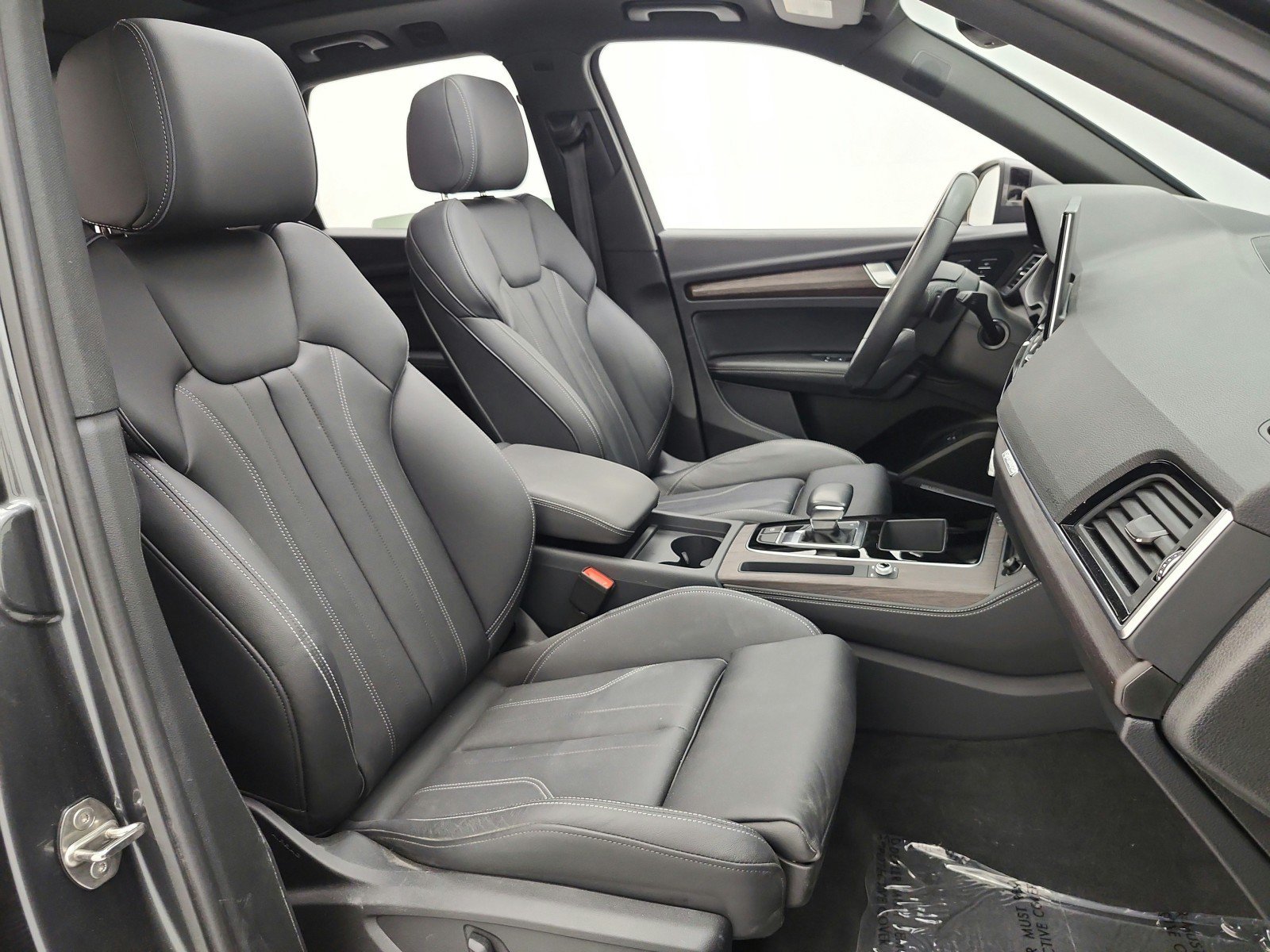 Used 2024 Audi Q5 e Premium Plus w/ Premium Plus Package AWD/4WD image 20