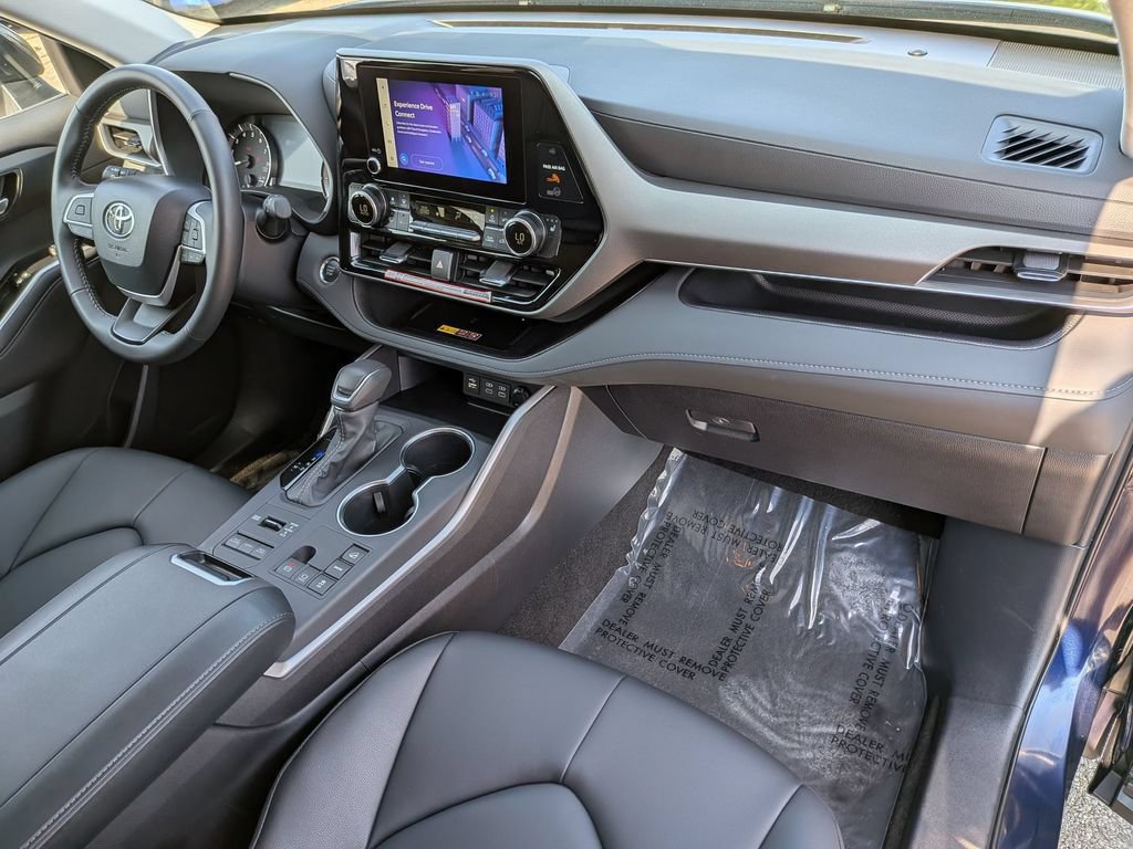 Used 2026 Toyota Highlander XLE AWD/4WD image 41