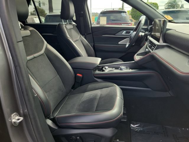 Used 2025 Ford Explorer ST w/ Sun And Sound Package AWD/4WD image 19