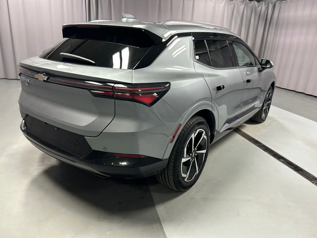 Used 2024 Chevrolet Equinox EV LT image 7