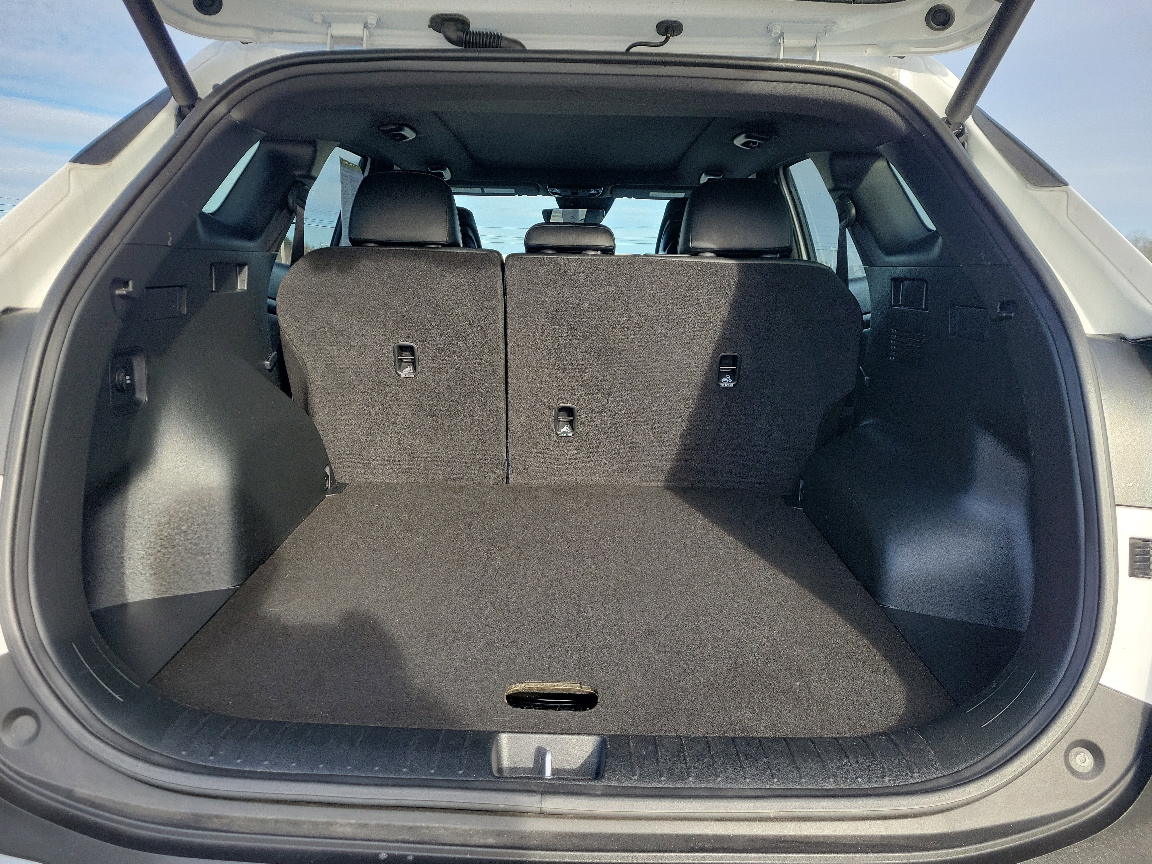 Used 2024 Kia Sportage X-Line w/ X-Line Premium Package image 17