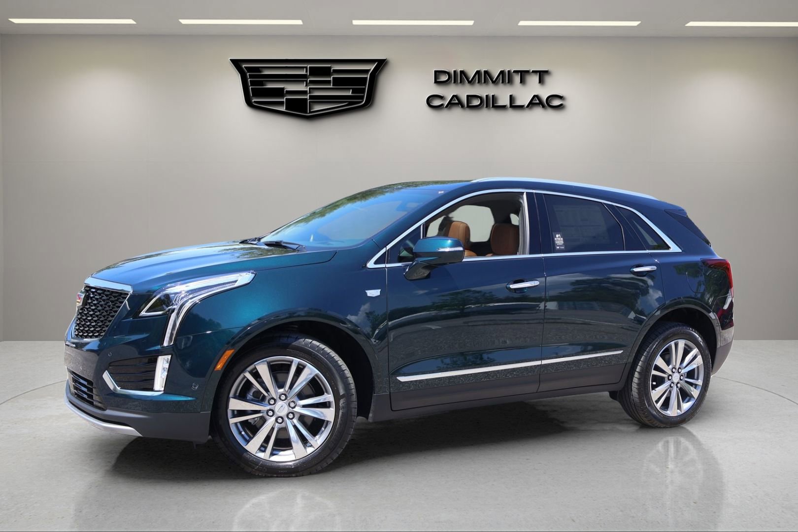 New 2026 Cadillac XT5 Premium Luxury w/ Driver Assist Package AWD/4WD image 1