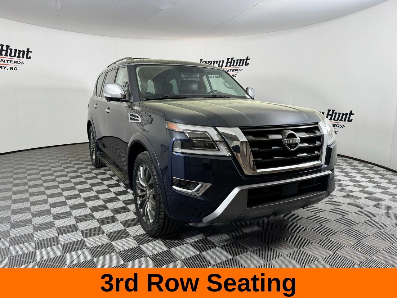 Used 2023 Nissan Armada Platinum w/ Captain's Chairs Package image 6