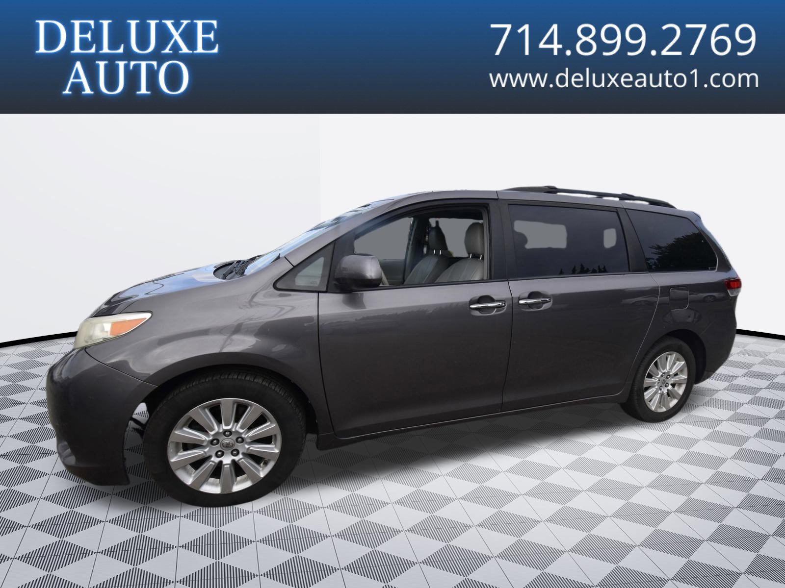Used 2012 Toyota Sienna XLE w/ XLE Navigation Pkg