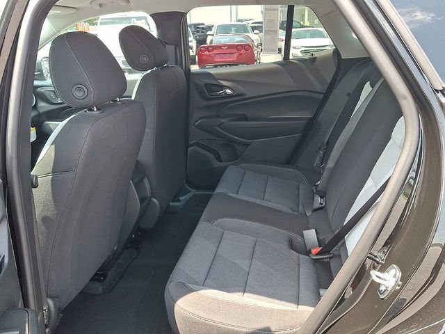 New 2026 Chevrolet Trax LS w/ LS Convenience Package FWD image 7