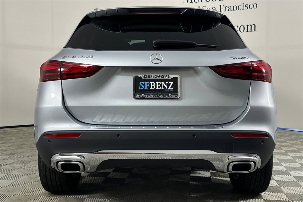 Certified 2026 Mercedes-Benz GLA 250 4MATIC image 5